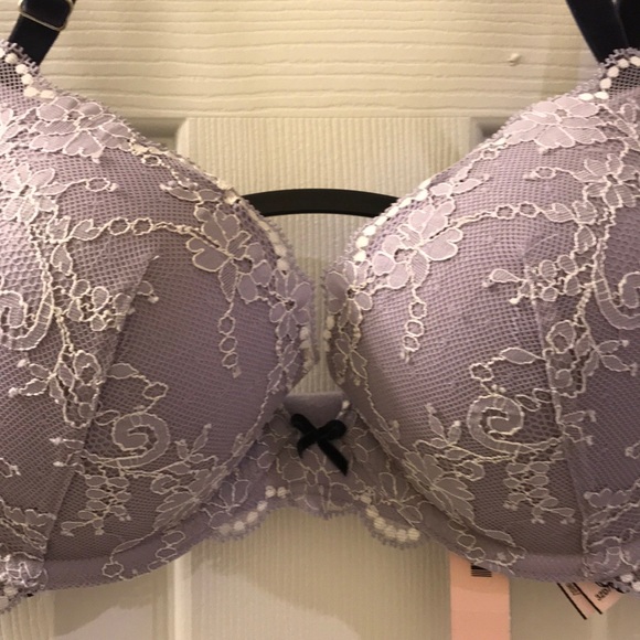 ๐Victoriaโs Secret Dream Angels Push-up Bra - Picture 4 of 6